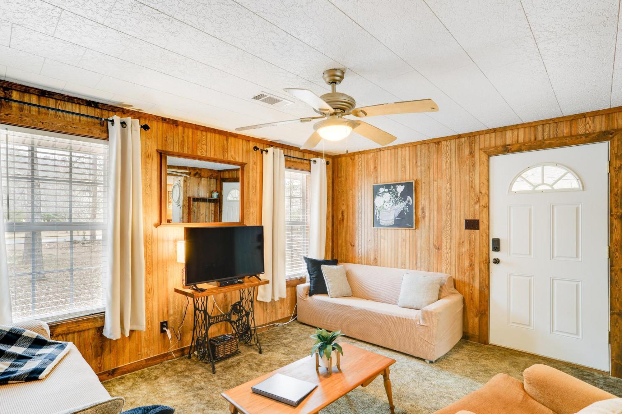 Heber Springs Cabin With Deck 3 Mi To Sugarloaf Mtn Exterior photo