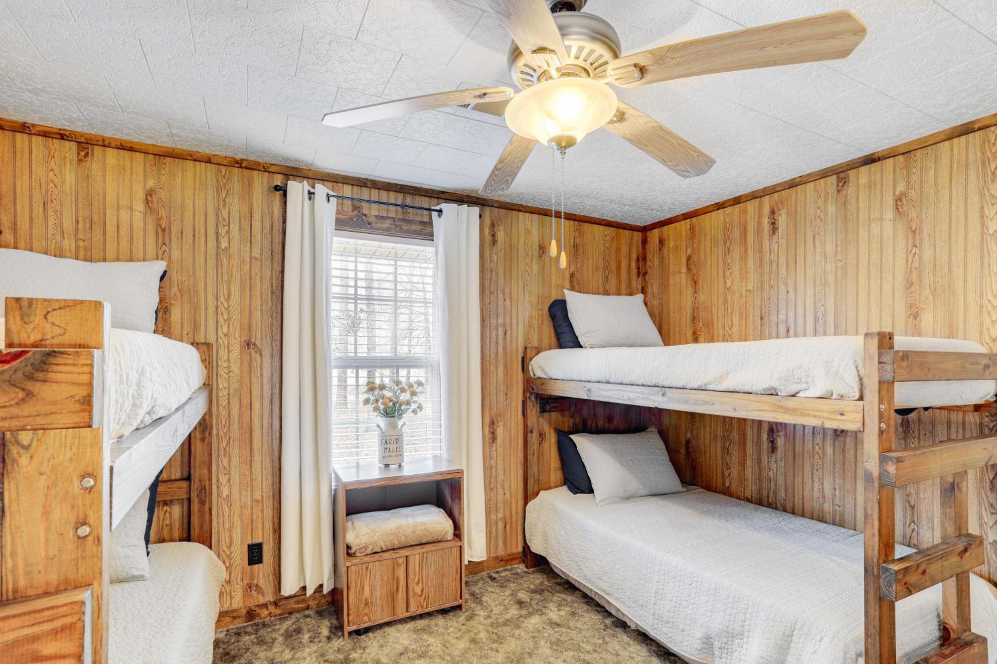 Heber Springs Cabin With Deck 3 Mi To Sugarloaf Mtn Exterior photo