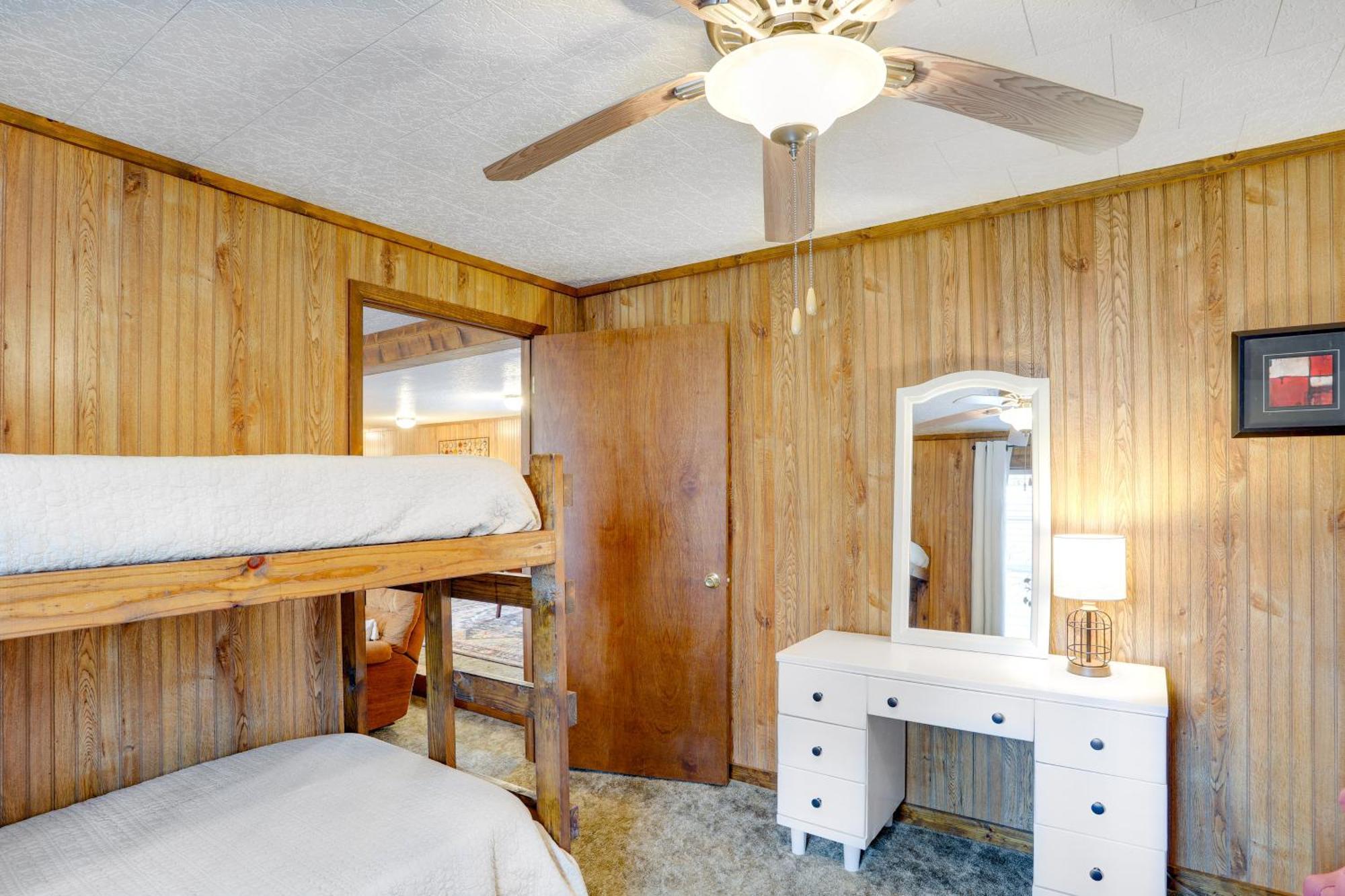 Heber Springs Cabin With Deck 3 Mi To Sugarloaf Mtn Exterior photo